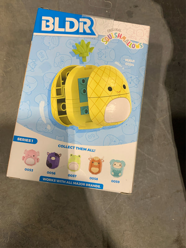 BLDR Squishmallows Squishbrik Series 1 Figure Pack Maui the Pineapple -K10-0562