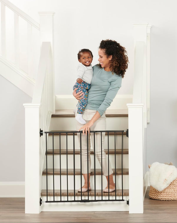 Regalo 2-in-1 Walk Through Baby Safety Gate 500