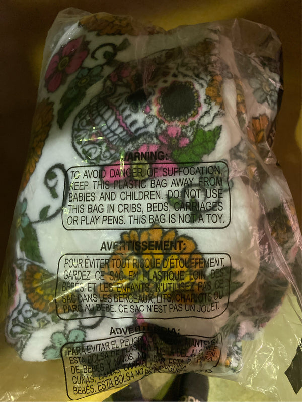 THSS166 50 X 60 in. Novelty Sugar Skulls Printed Flannel Throw - C2 - 352