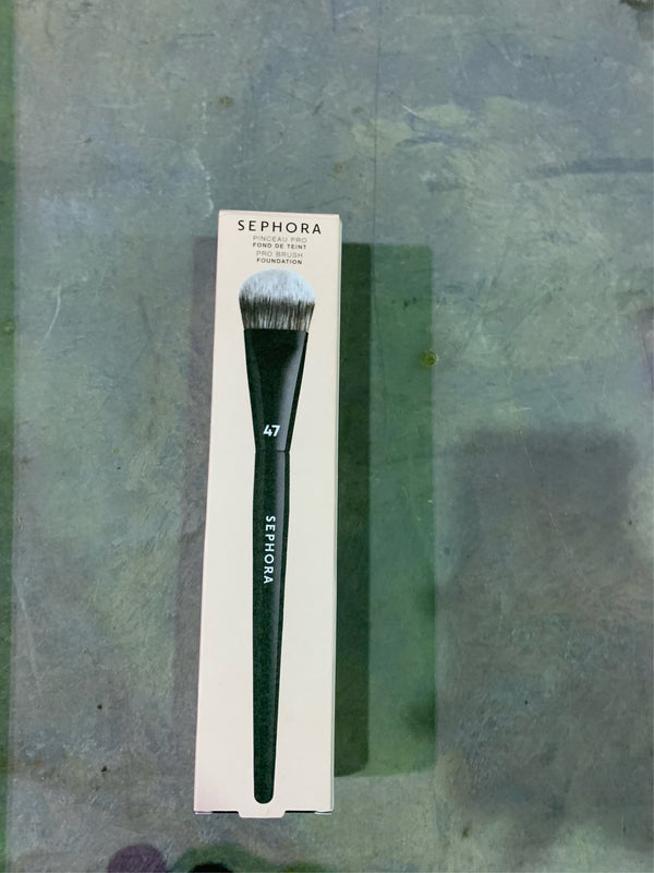 (Pack of 2) SEPHORA COLLECTION PRO Foundation Brush #47 - L11 - 270 -B2-0446