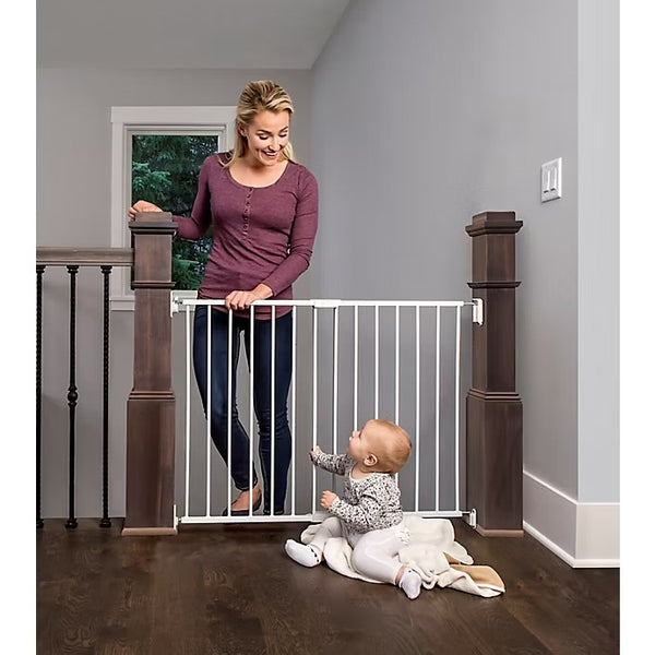 Regalo Top of Stair Baby Gate in White - 1155