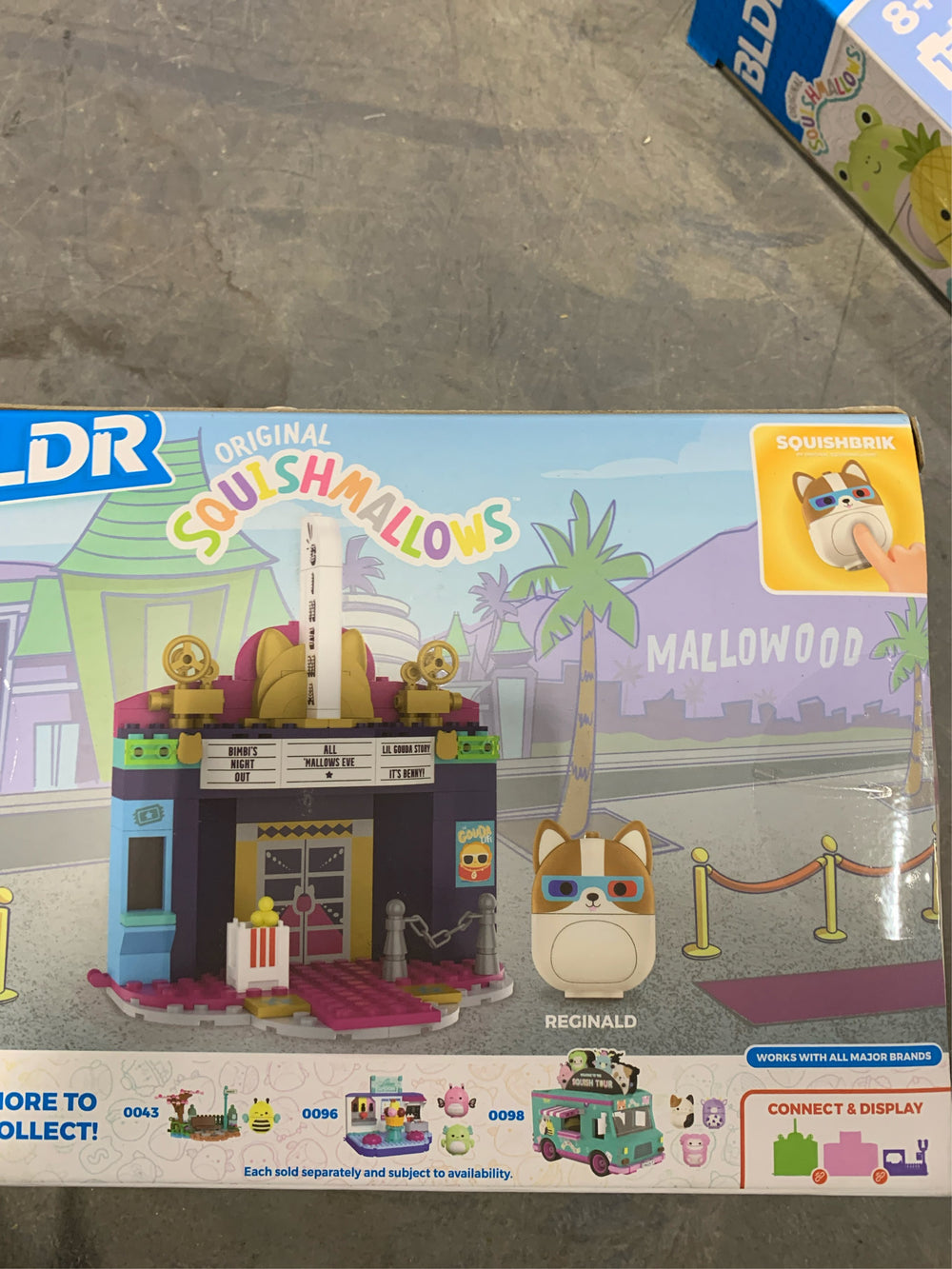 BLDR Squishmallows Reginald at The Movies Building Set - Reginald The Corgi Buildable Figure - Squishmallows Fans 8+, 0093 -B14-1350 -K6-1542