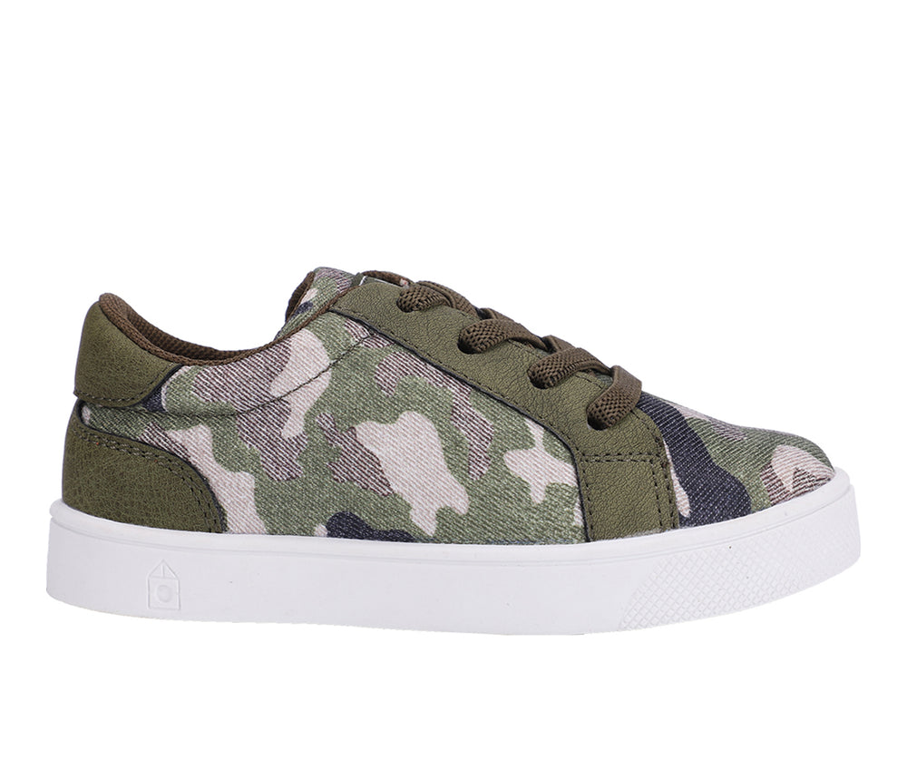 Olive Camo Leo Sneaker - Boys Size 11Y - B12 - 610