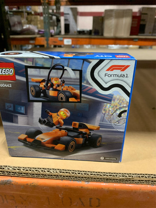LEGO City F1 Driver with McLaren Race Car Building Toy Multi - B6 - 1115 -K11-1678