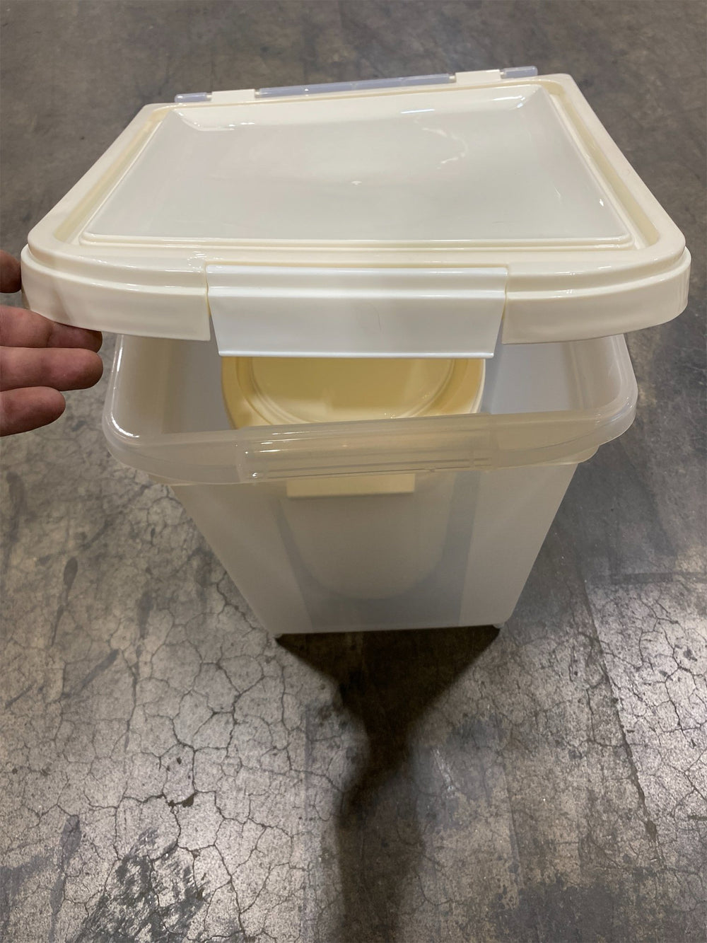 IRIS USA Airtight Dog Food Storage Container, WeatherPro, Up to 40 lbs, Removable Wheels, for Dog Cat Bird and Other Pet Food Storage Bin, Keep Fresh, Translucent Body, Made in USA, Almond/Pearl - J11 - 608