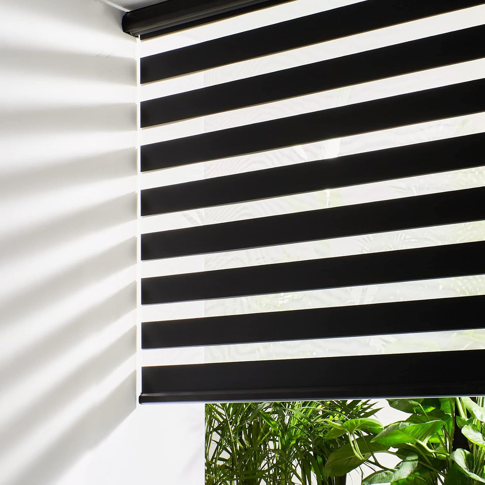 Persilux Cordless Zebra Shade (46x72, Black) – A49 Appears New
