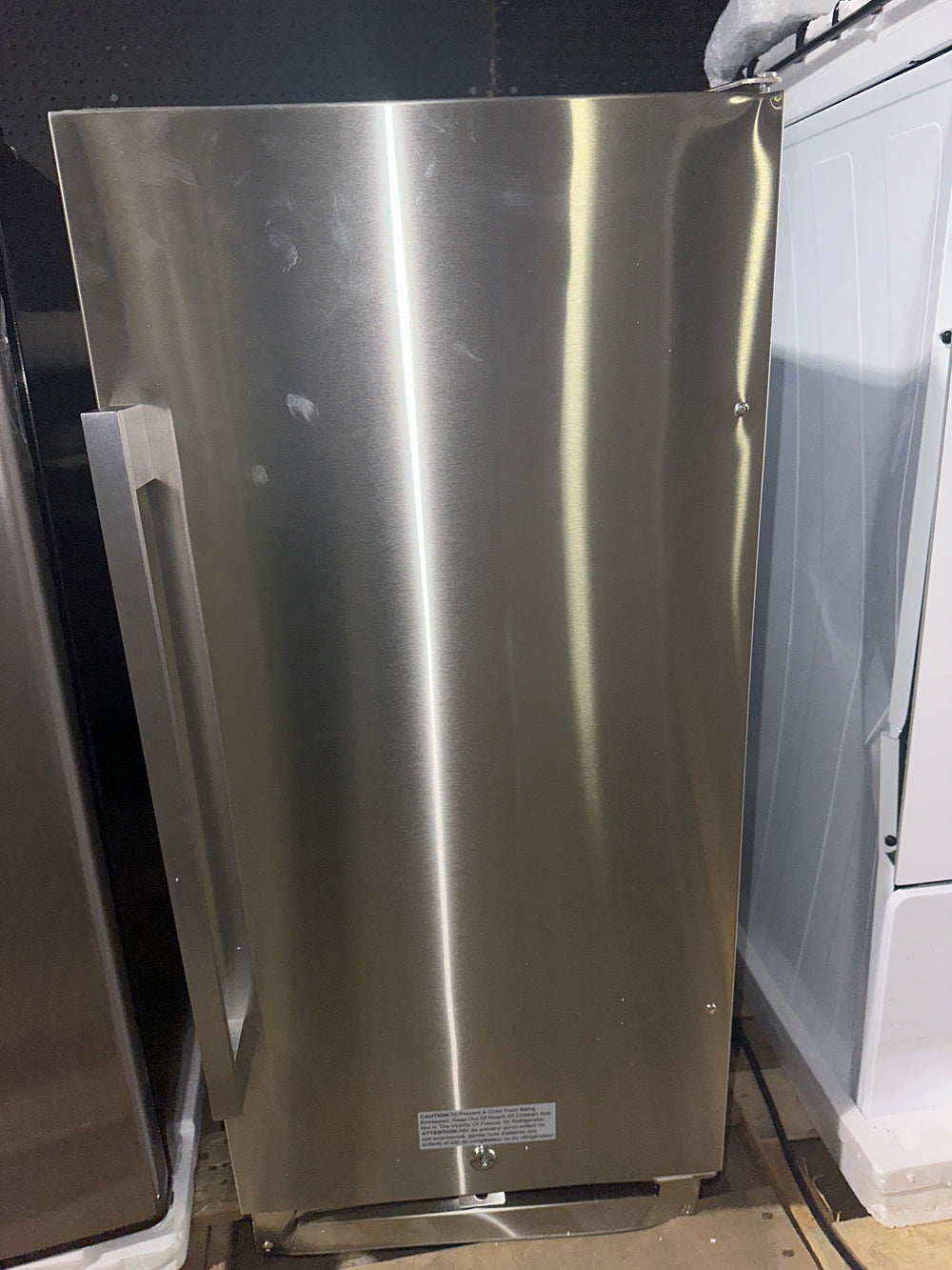 3.1 cu. ft. Built-In Outdoor Refrigerator - untested (L6)