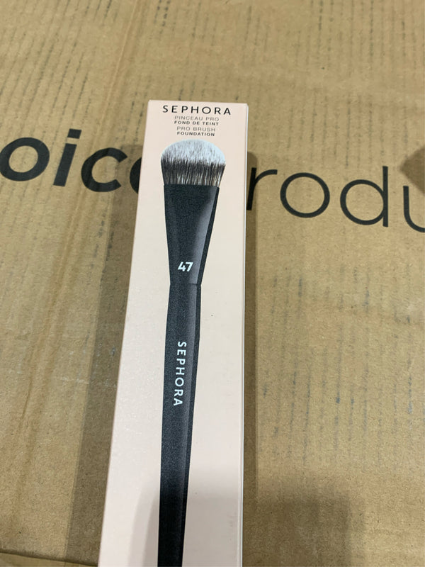 (Pack of 2) SEPHORA COLLECTION PRO Foundation Brush #47 - F10 - 967 -B4-1040 -B4-1041