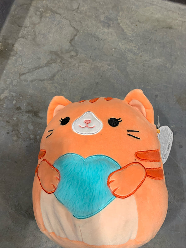 Squishmallows 8" 2026 Valentine's Day Gigi The Orange Tabby Cat with Heart -K14-0652