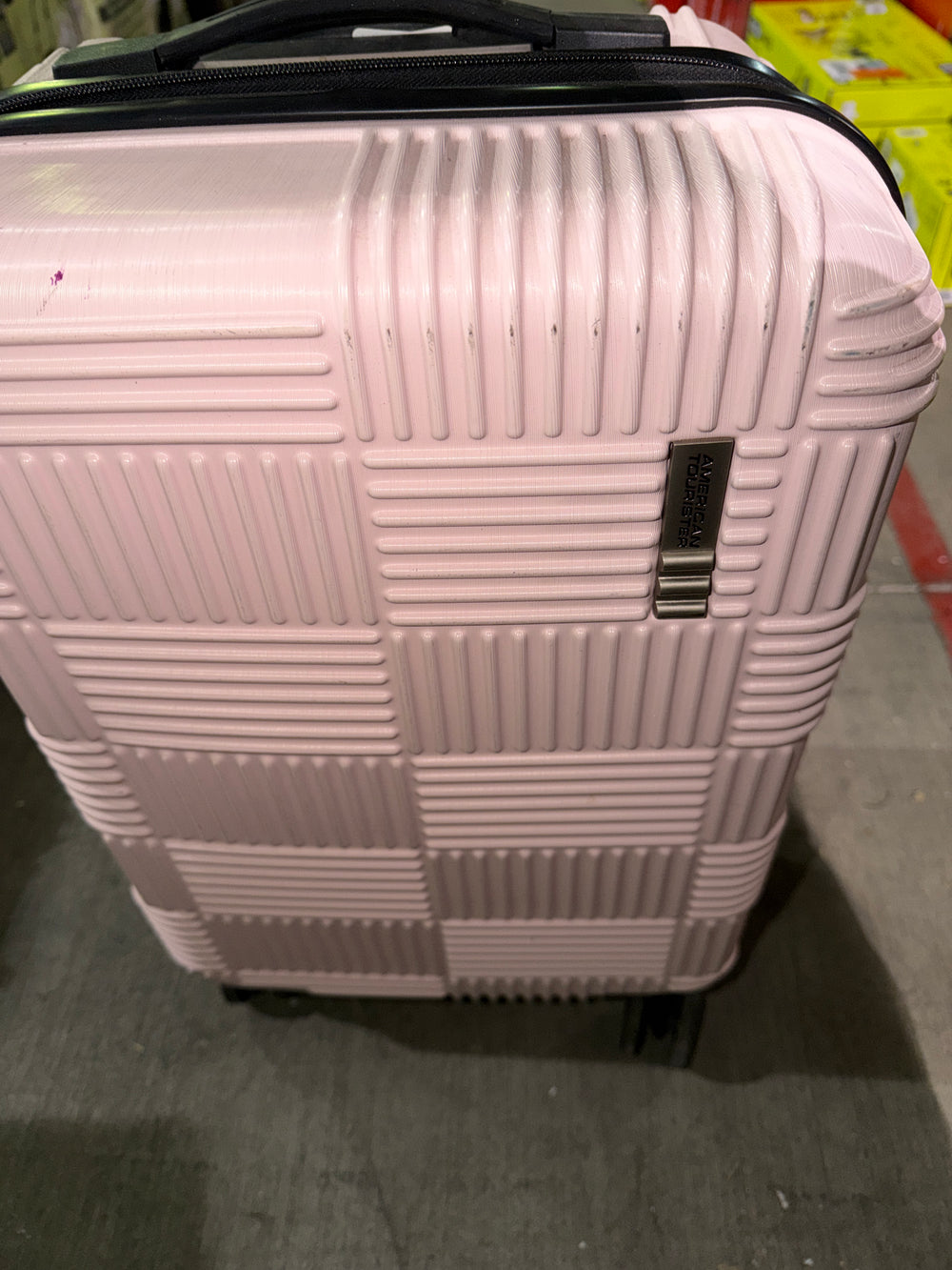 American Tourist hard luggage - Pink 346