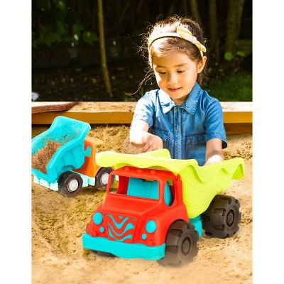 B. play - Toy Trucks - Dump Truck Duo - E12 - 1157