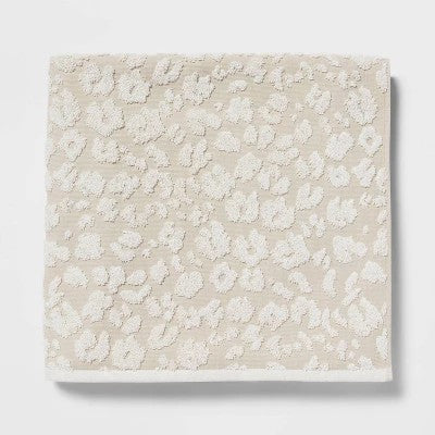 Performance Plus Oversized Bath Towel Cream Leopar
