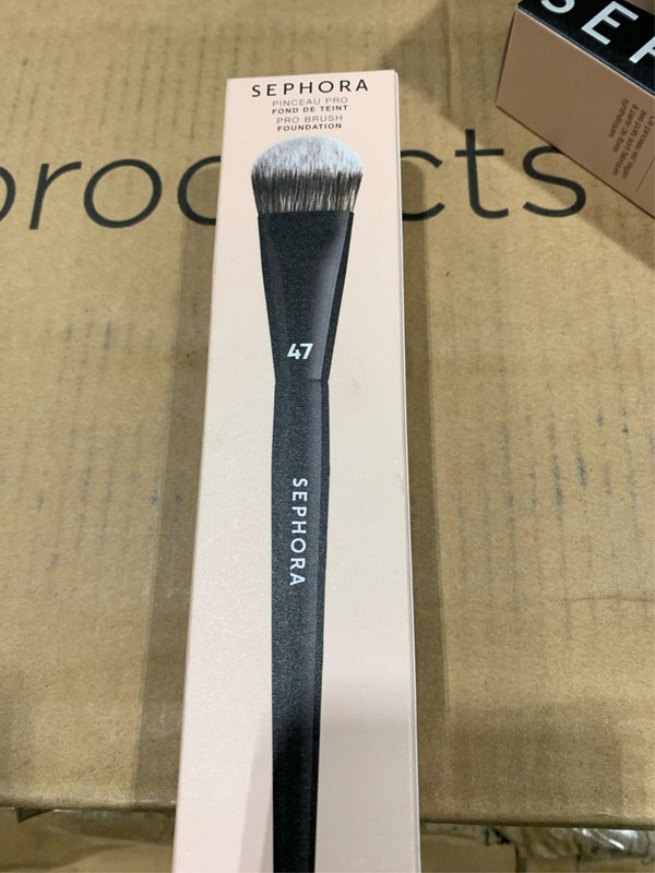 (Pack of 2) SEPHORA COLLECTION PRO Foundation Brush #47 - F10 - 967 -B4-1040 -B4-1041 -B4-1042